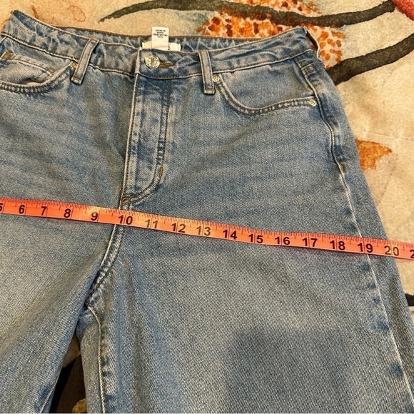 Forever 21 Premium high waisted distressed straight leg boyfriend jeans - Picture 9 of 14